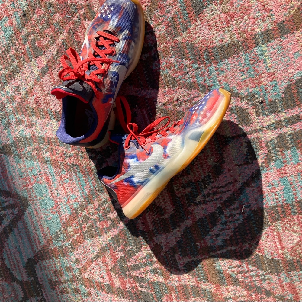 Nike Kobe Bryant IX 9 low USA Independence Day Size 6.5 y Shoes 646701-104